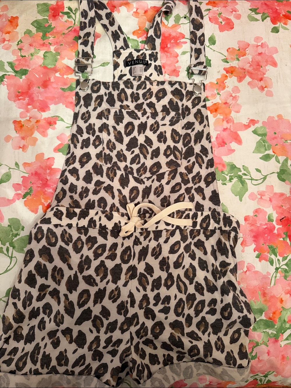 VENUS Beige and Black Leopard Print Short Overalls